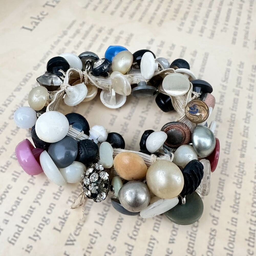 Vintage Button Bracelet Cha Cha Midcentury Handmade Cluster Buttons Assemblage